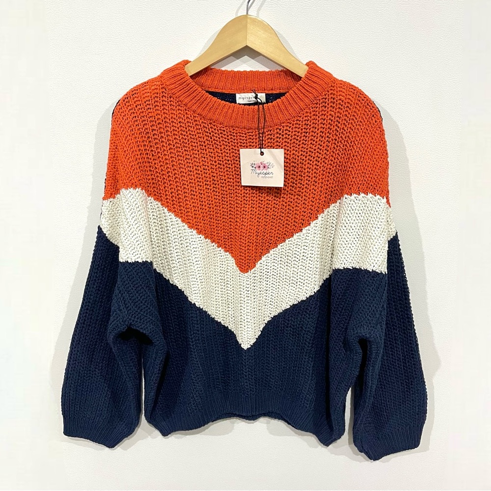 Myesper Apparel Chevron Color Block Cable Knit Crewneck Sweater